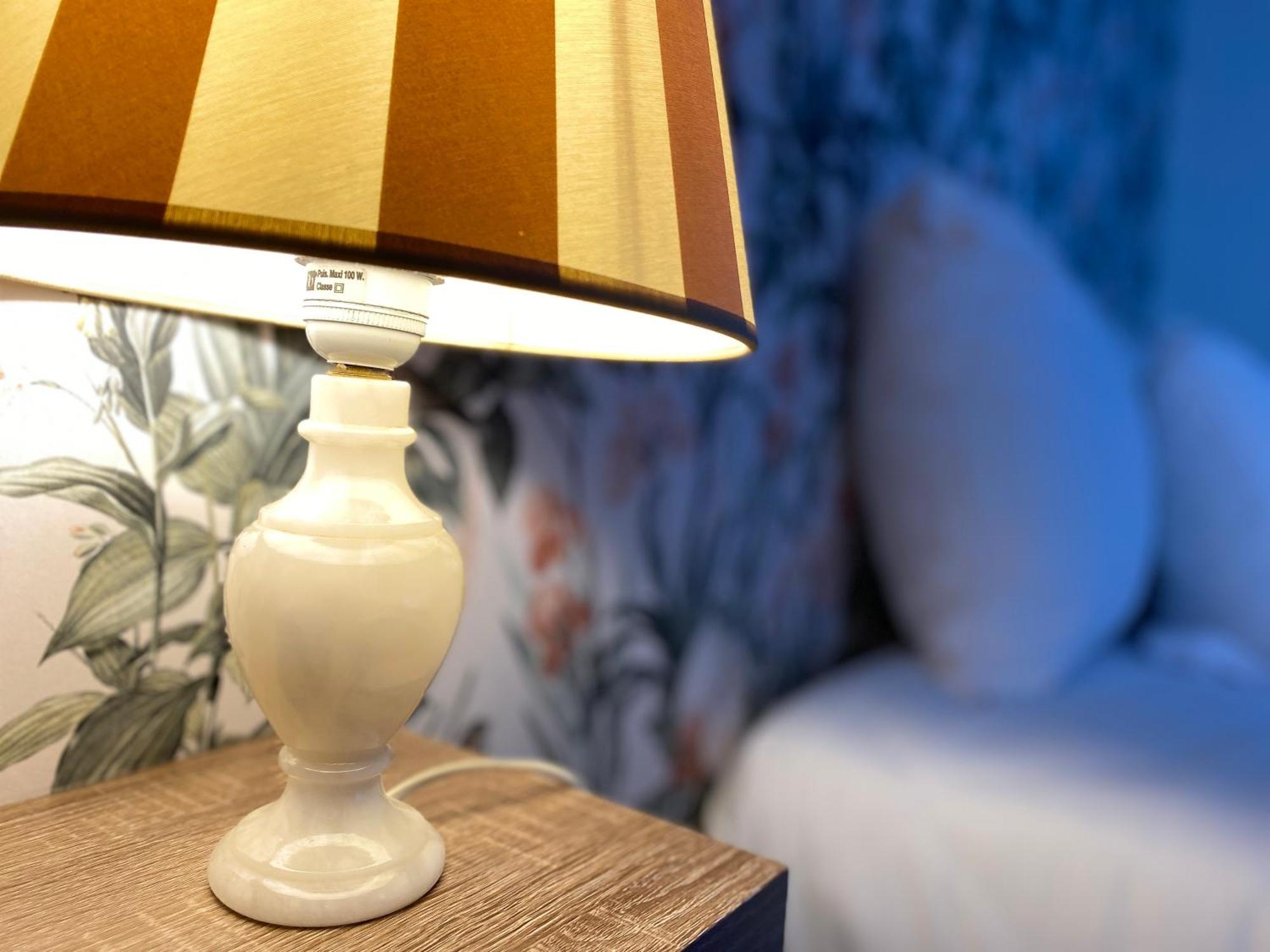 Logis Hotel Medieval, Montelimar Nord ロシュモール エクステリア 写真