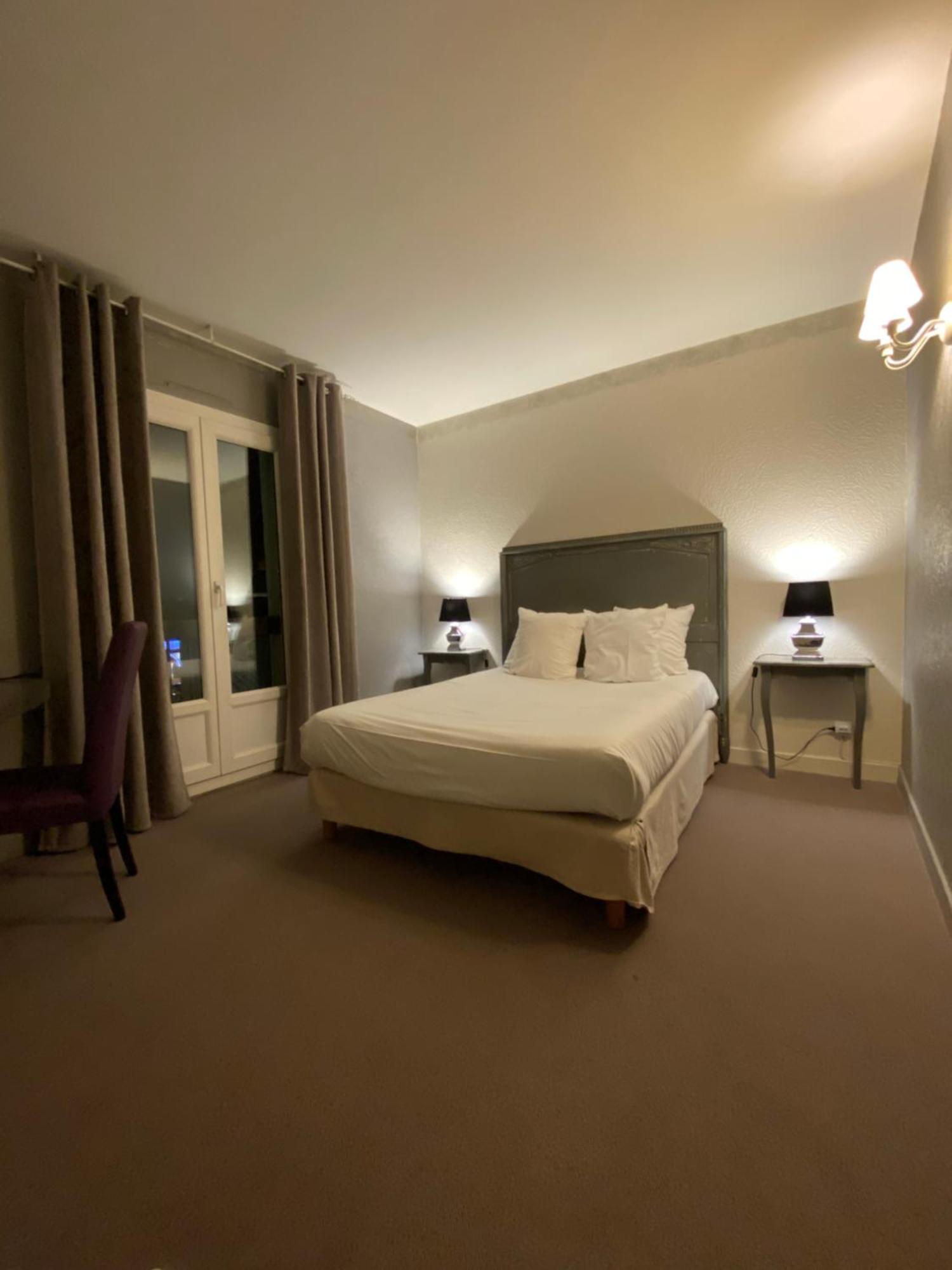 Logis Hotel Medieval, Montelimar Nord ロシュモール エクステリア 写真