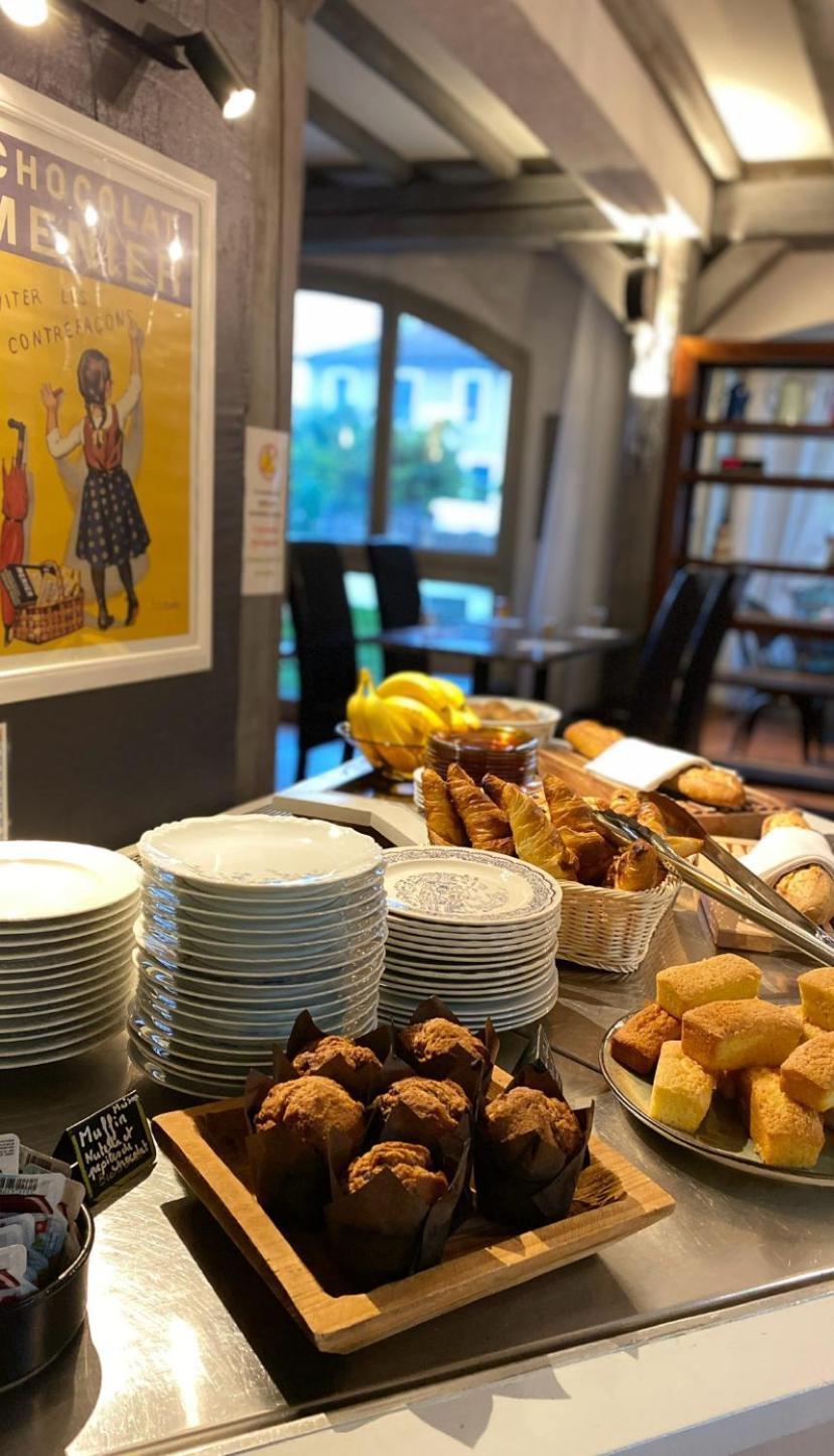 Logis Hotel Medieval, Montelimar Nord ロシュモール エクステリア 写真