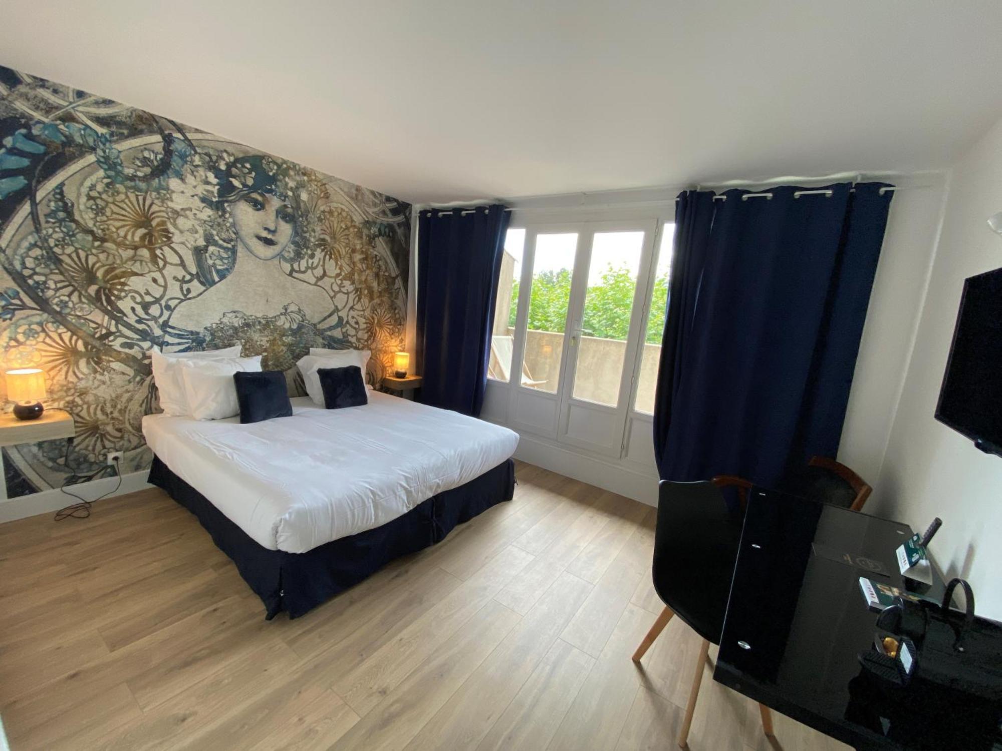Logis Hotel Medieval, Montelimar Nord ロシュモール エクステリア 写真